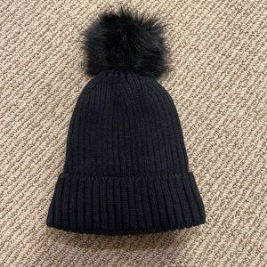 Women’s Black Winter Hat